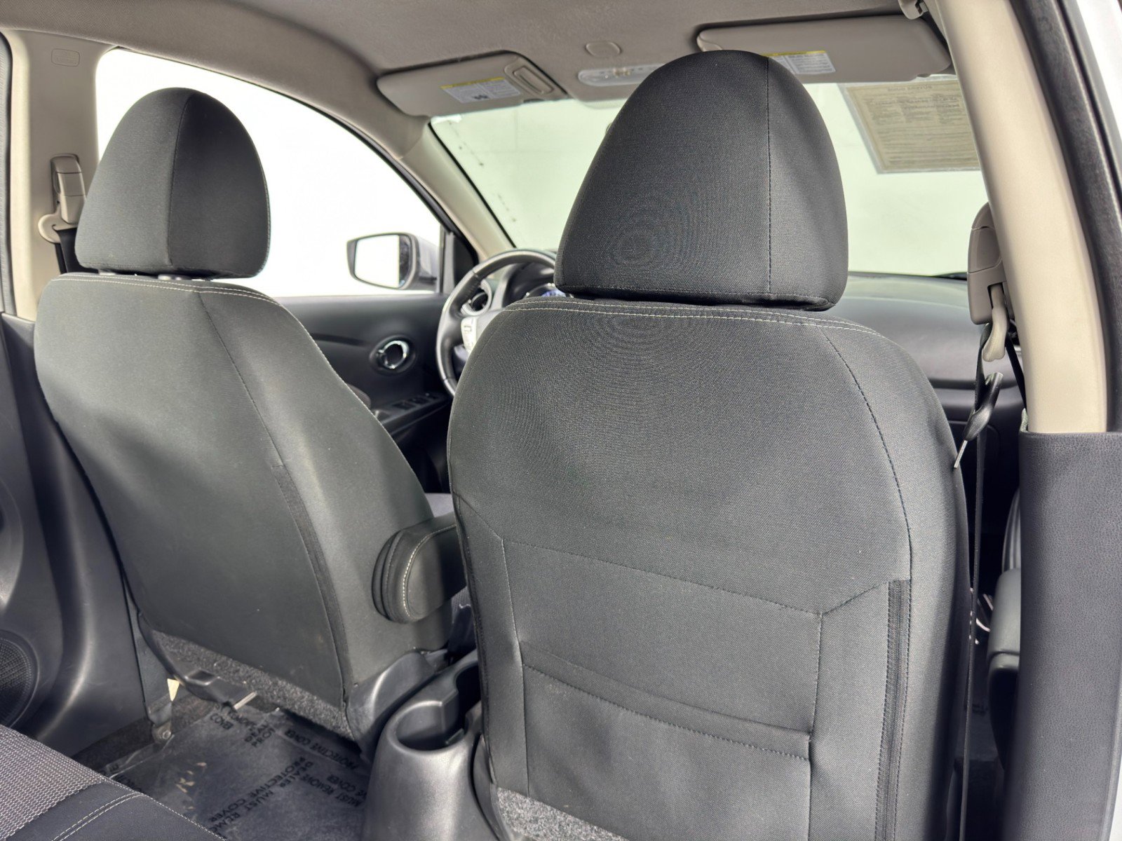 Used 2018 Nissan Versa SV w/ SV Special Edition Package image 28