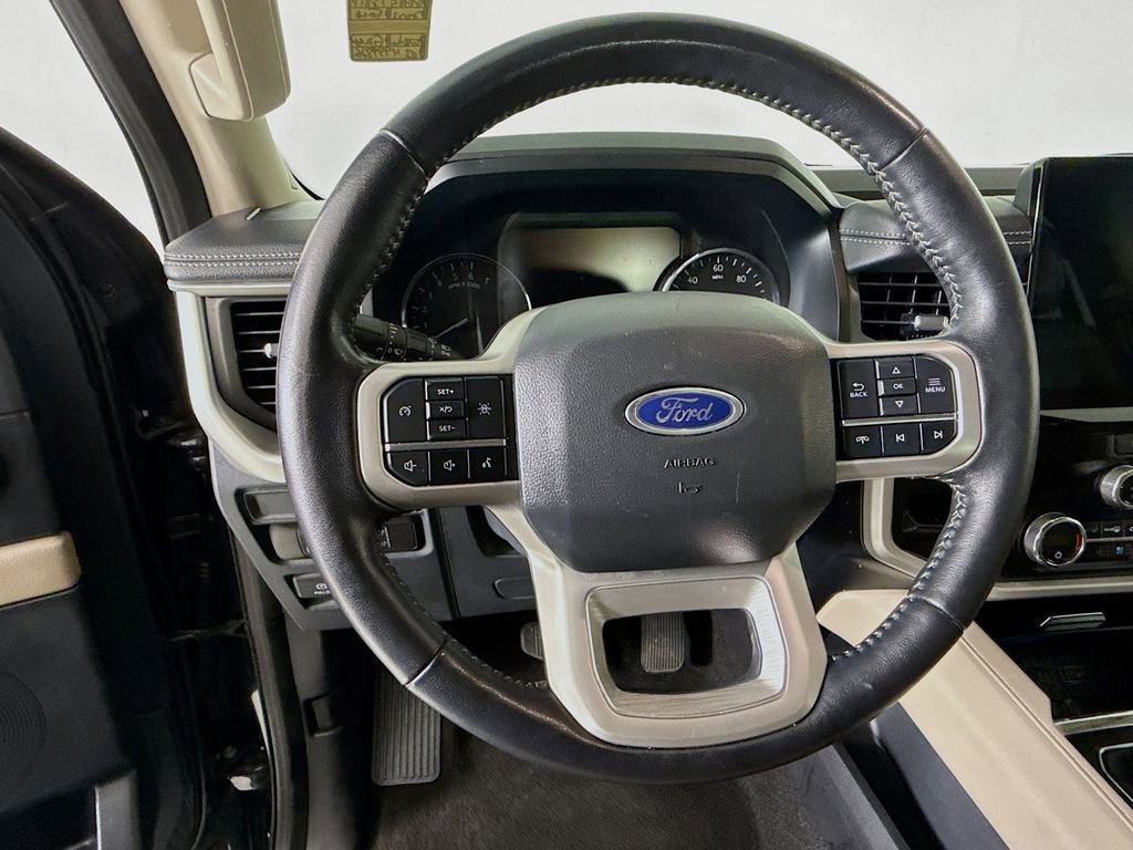 Used 2023 Ford Expedition Max XLT AWD/4WD image 13
