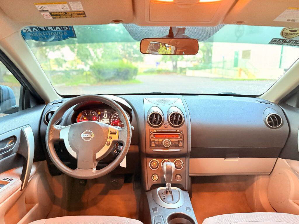 Used 2013 Nissan Rogue S image 12
