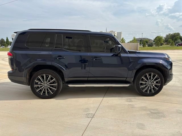 Used 2024 Lexus GX 550 w/ Accessory Package (Z1) AWD/4WD image 5