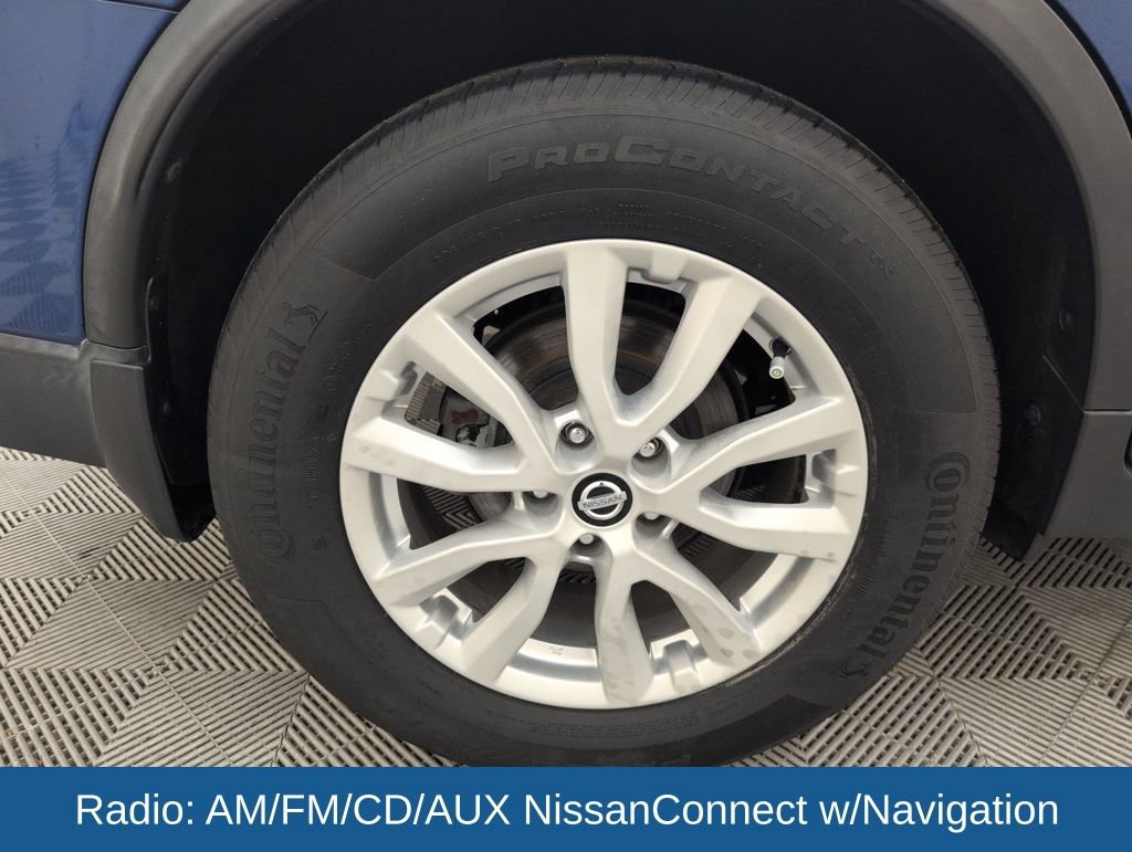 Used 2017 Nissan Rogue SV w/ SV Premium Package image 19