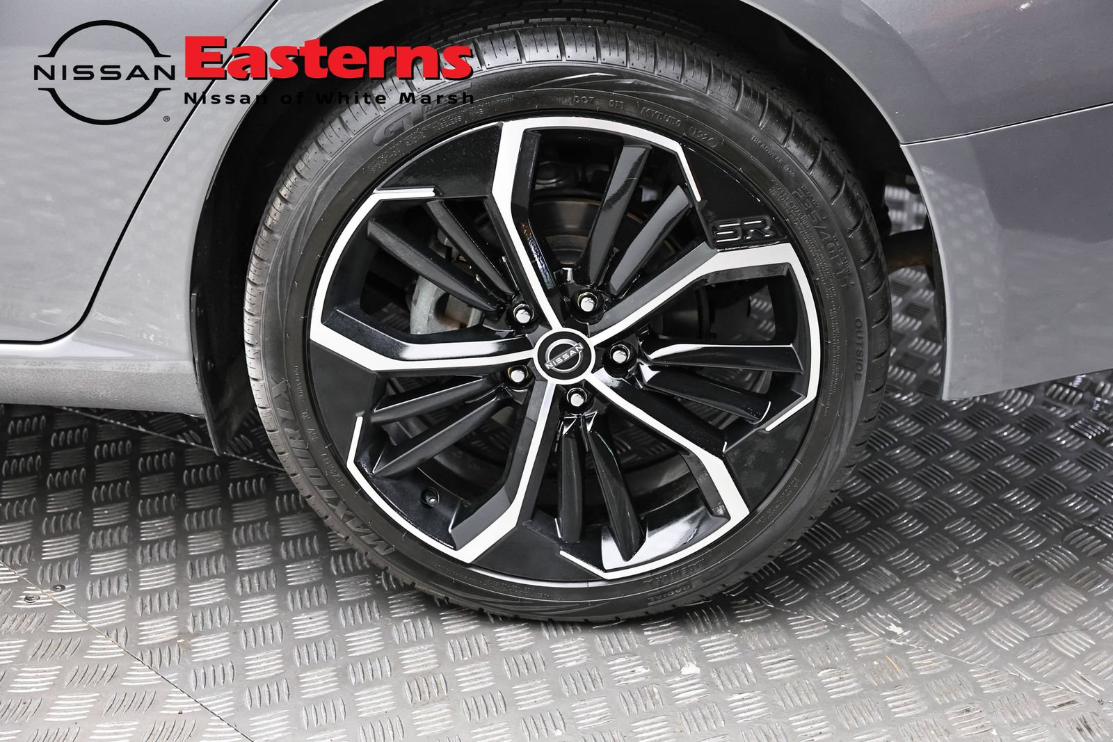 Used 2023 Nissan Altima 2.5 SR AWD/4WD image 8