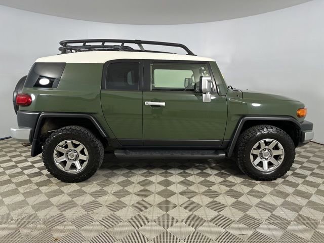 Used 2014 Toyota FJ Cruiser 4WD w/ Upgrade Package image 8