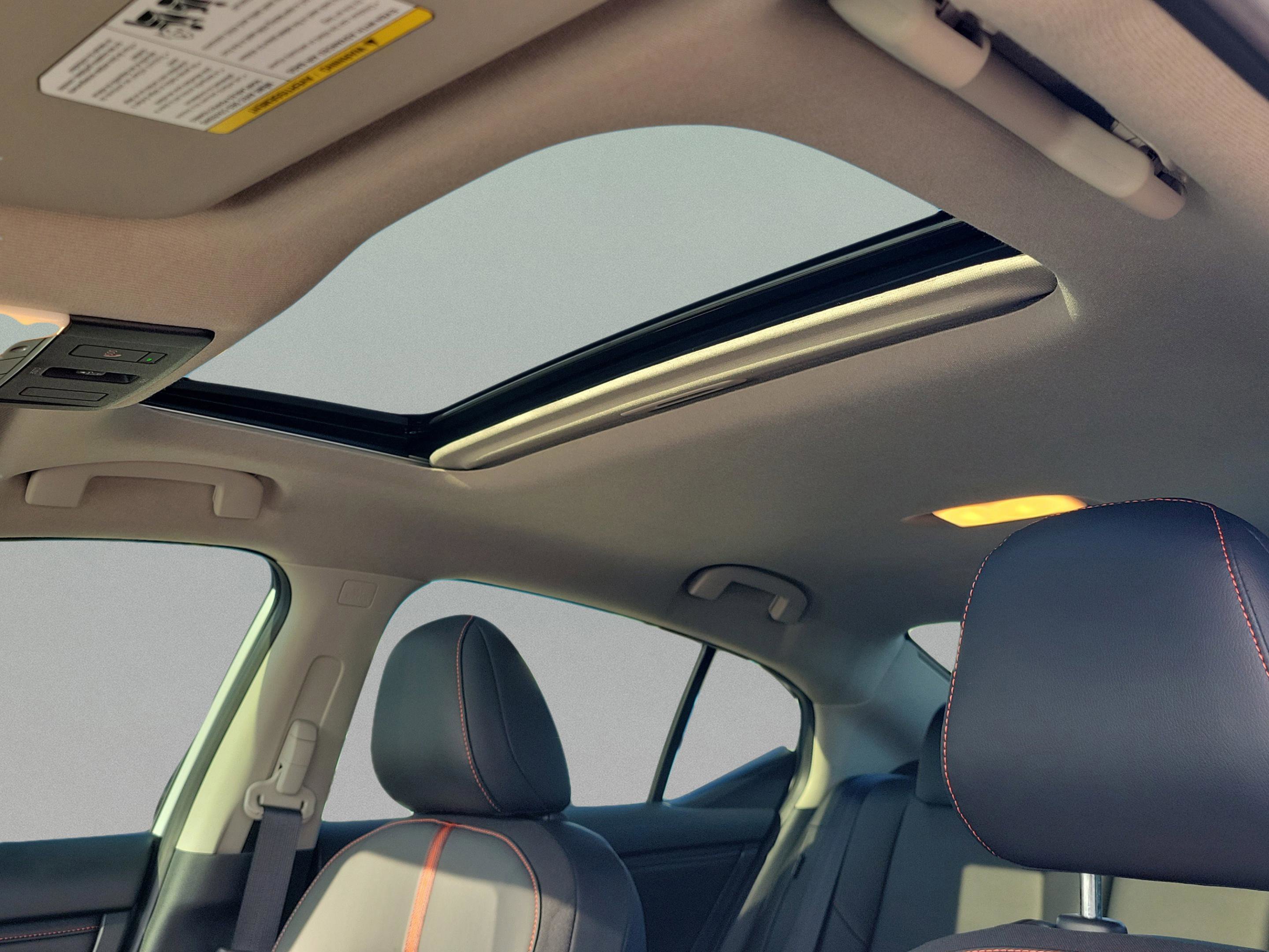 Used 2025 Nissan Sentra SR w/ SR Premium Package image 30