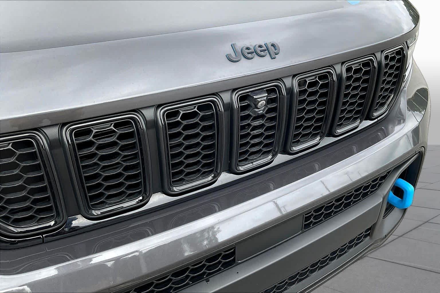 Used 2022 Jeep Grand Cherokee Trailhawk AWD/4WD image 57