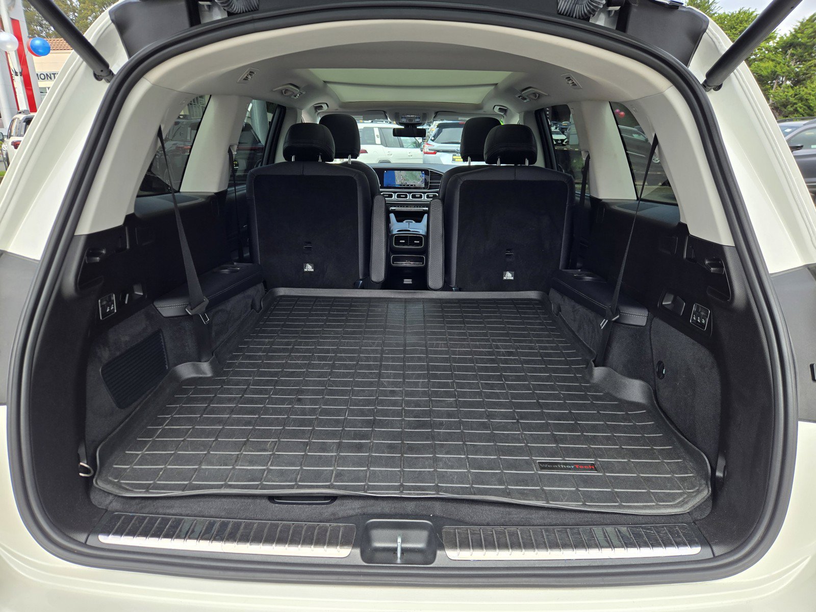 Used 2023 Mercedes-Benz GLS 450 4MATIC image 27