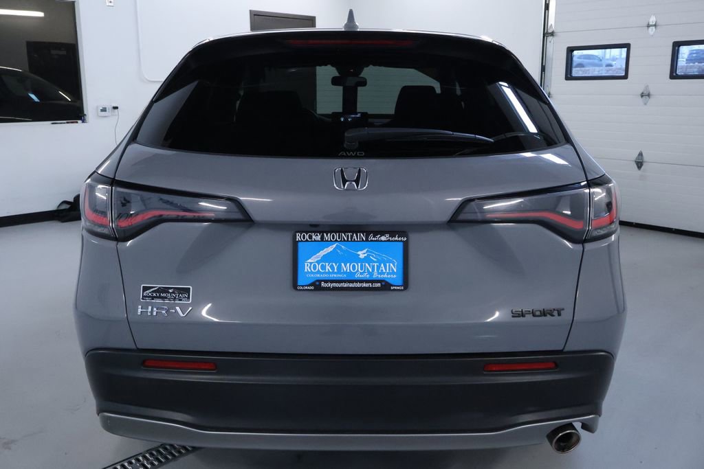 Used 2024 Honda HR-V Sport image 6