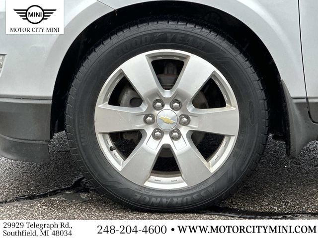 Used 2010 Chevrolet Traverse LTZ AWD/4WD image 11