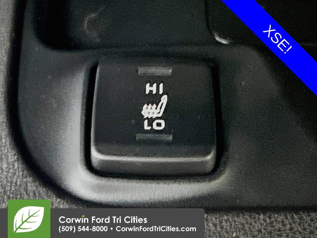 Used 2025 Toyota Corolla XSE FWD image 24