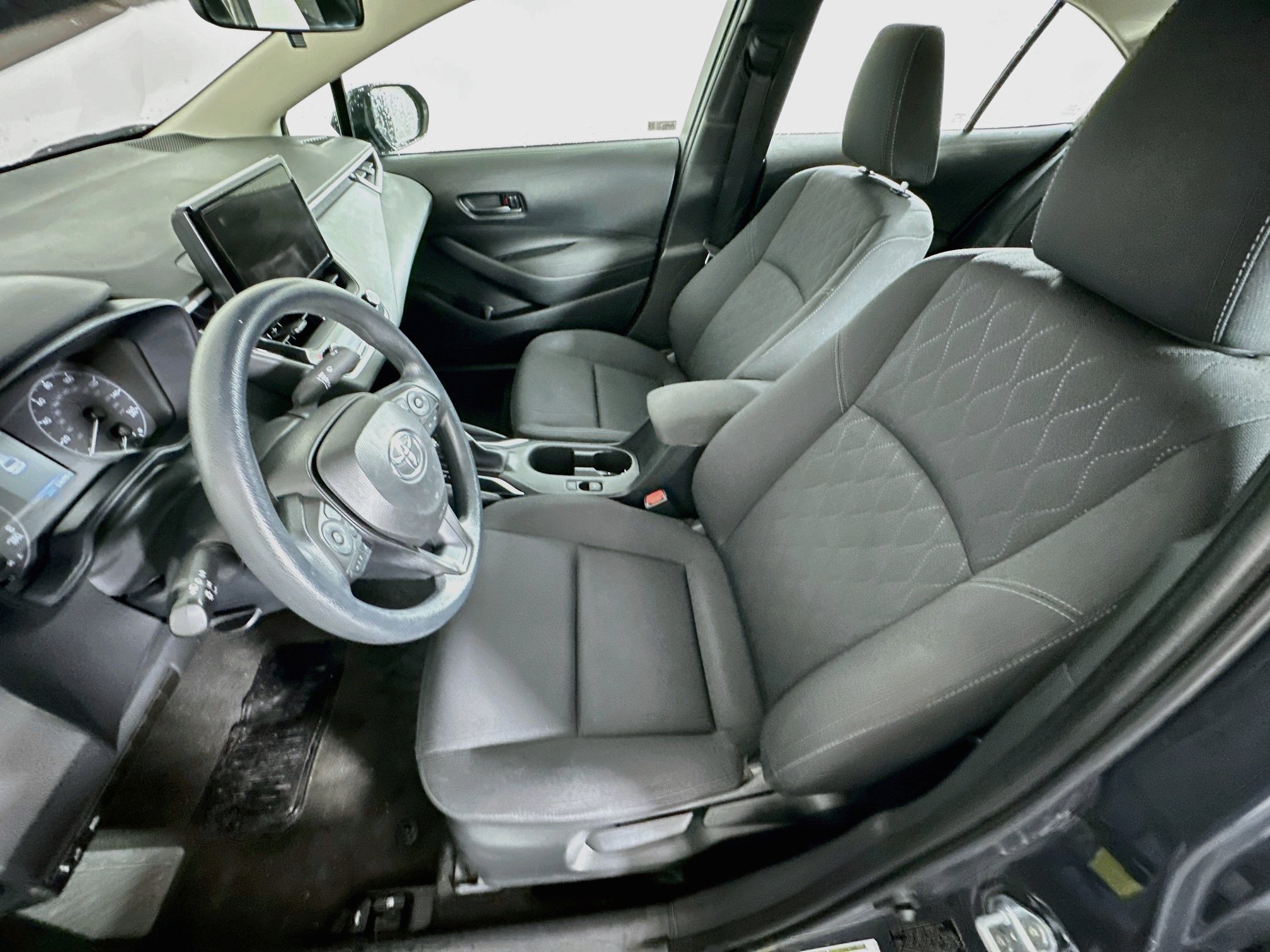 Used 2024 Toyota Corolla LE FWD image 13