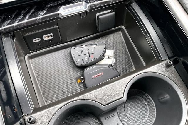 Used 2024 GMC Yukon Denali w/ Denali Reserve Package AWD/4WD image 35
