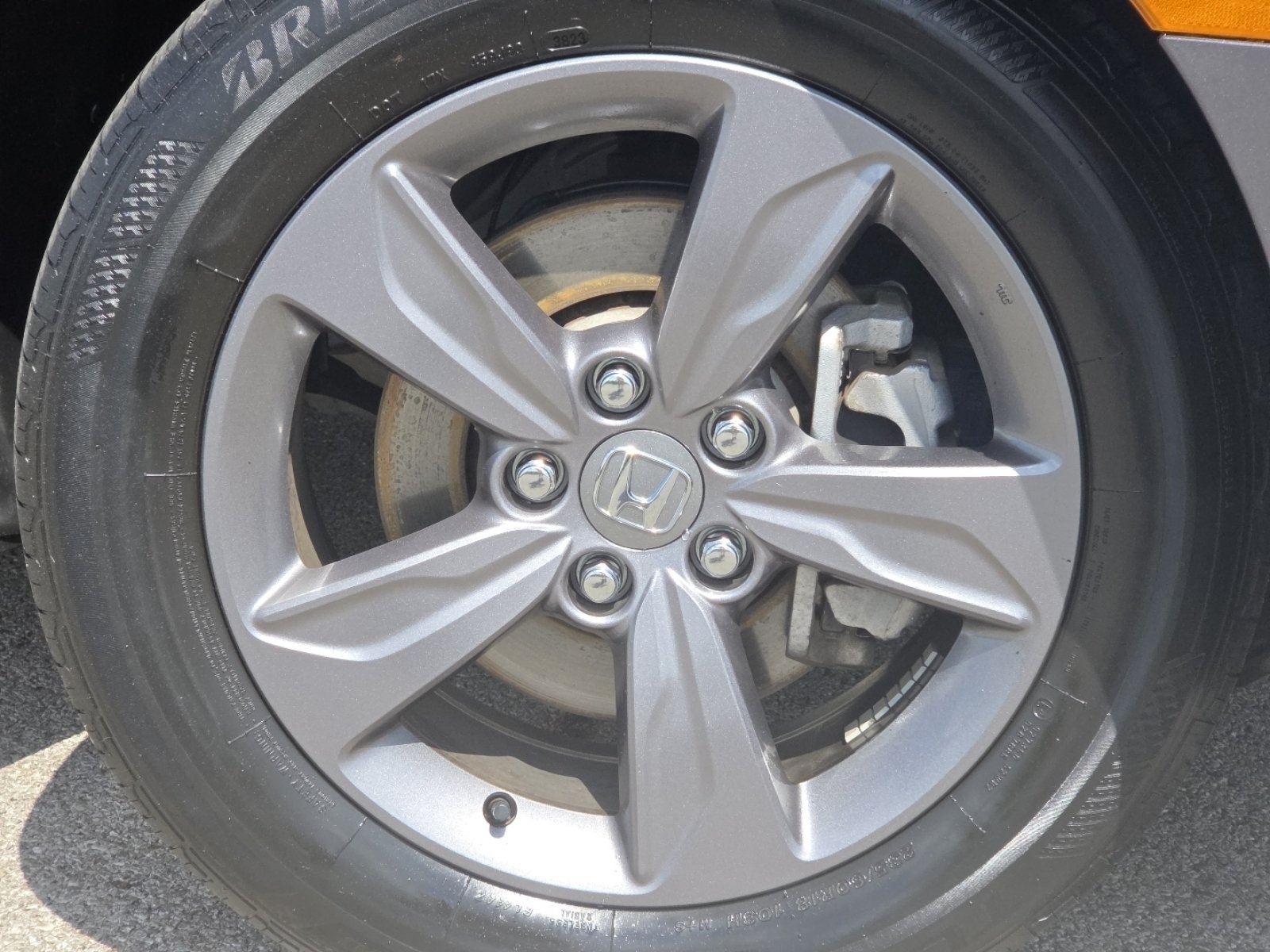 Used 2024 Honda Odyssey EX image 11