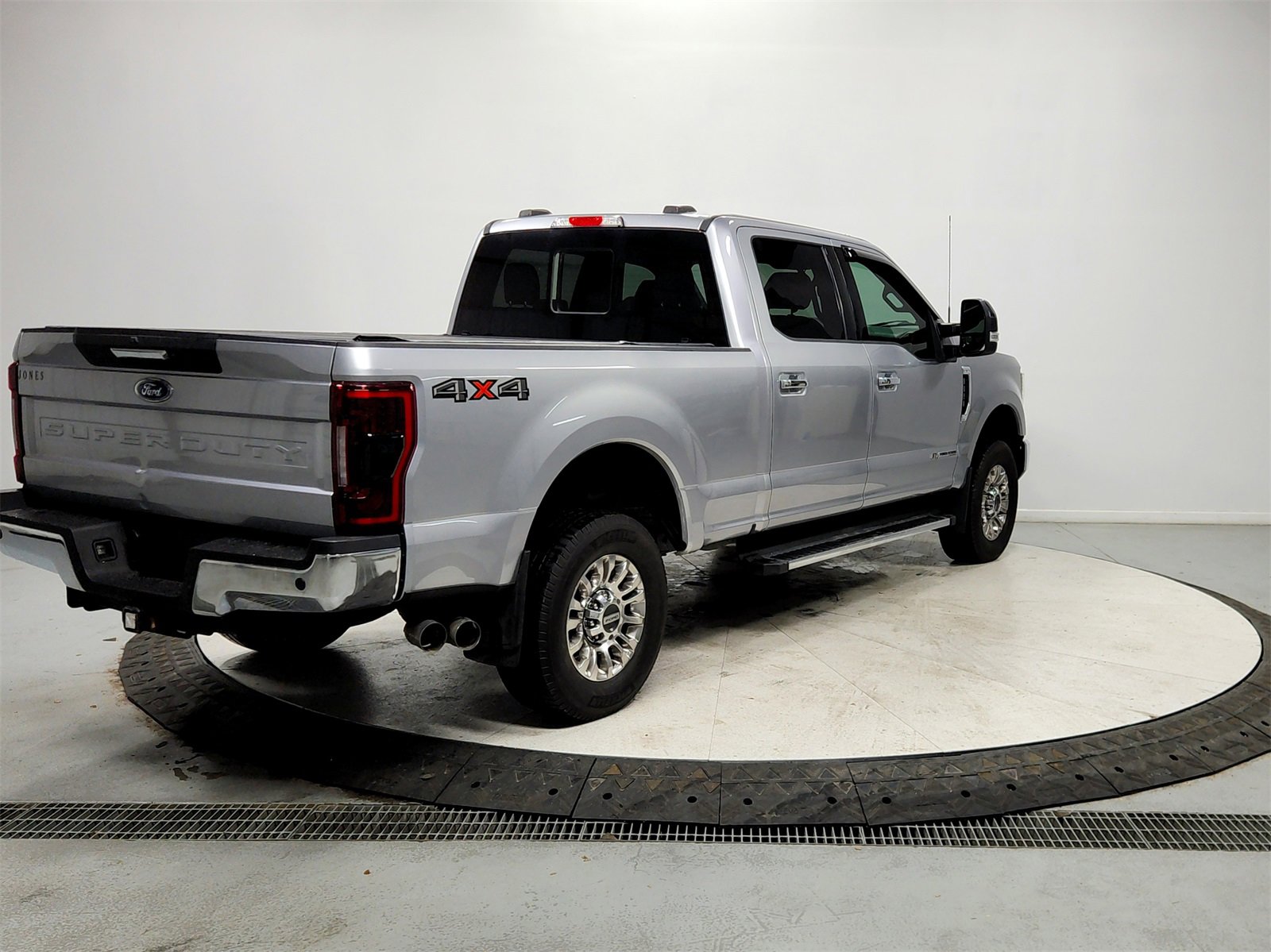 Used 2022 Ford F250 Lariat w/ Chrome Package image 7