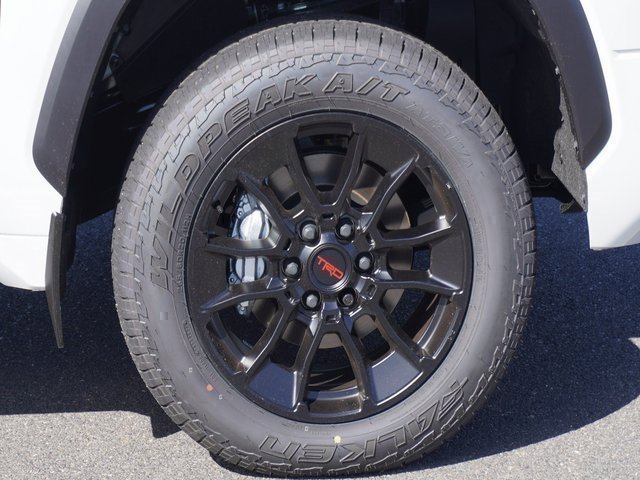 New 2025 Toyota Tundra Limited image 5