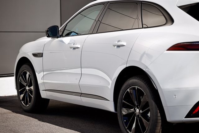 New 2026 Jaguar F-PACE R-Dynamic S AWD/4WD image 8