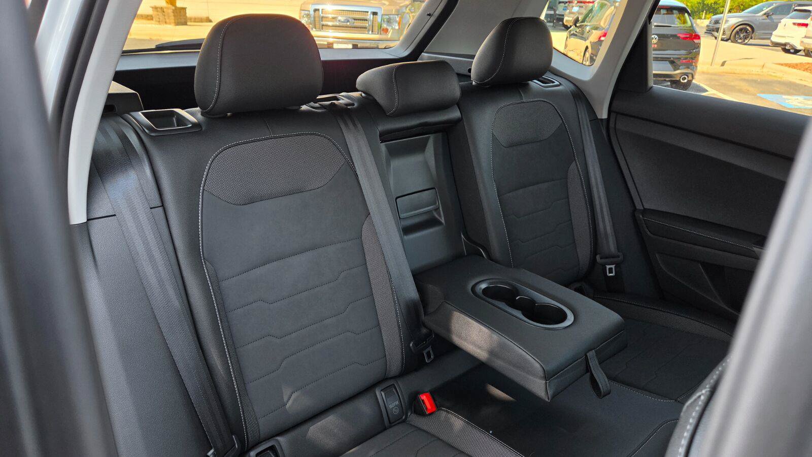New 2027 Volkswagen Taos SE FWD image 52