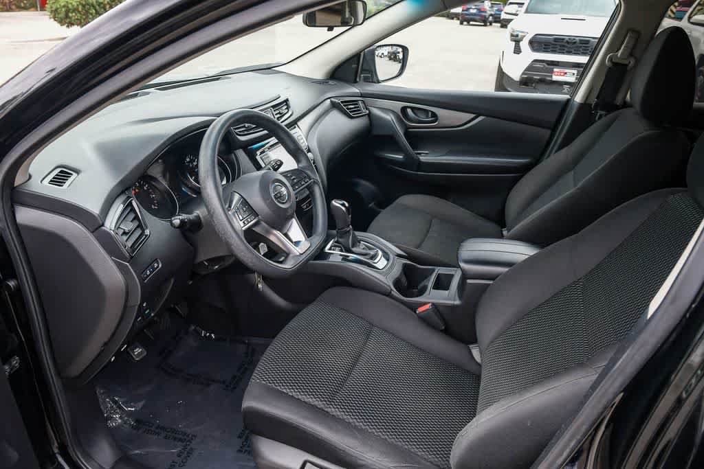 Used 2020 Nissan Rogue Sport S FWD image 16