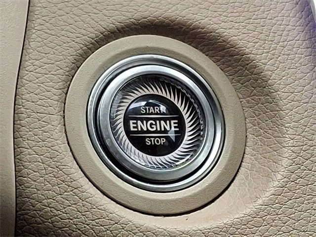 Used 2022 Mercedes-Benz GLC 300 4MATIC image 23