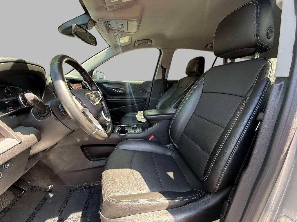Used 2023 GMC Terrain SLT w/ LPO, Floor Liner Package FWD image 2