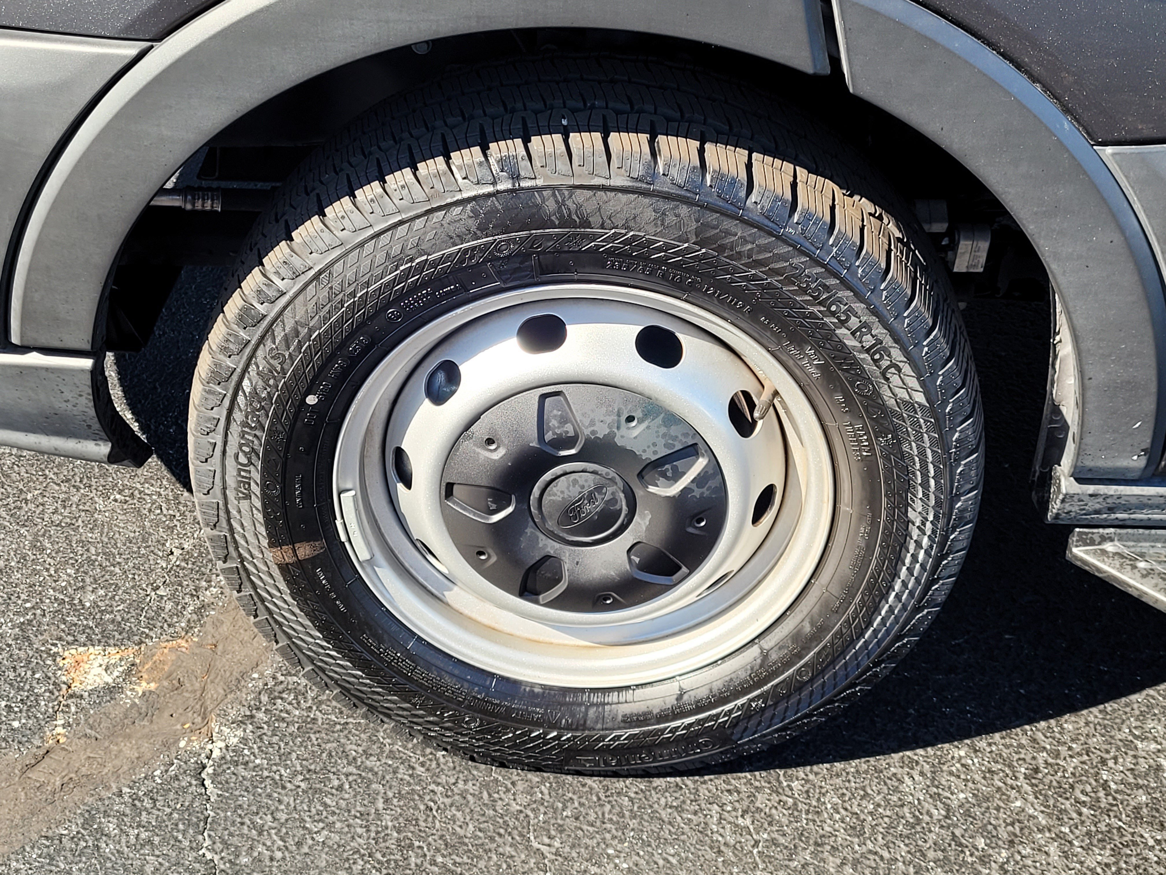 Certified 2019 Ford Transit 150 XL RWD image 10