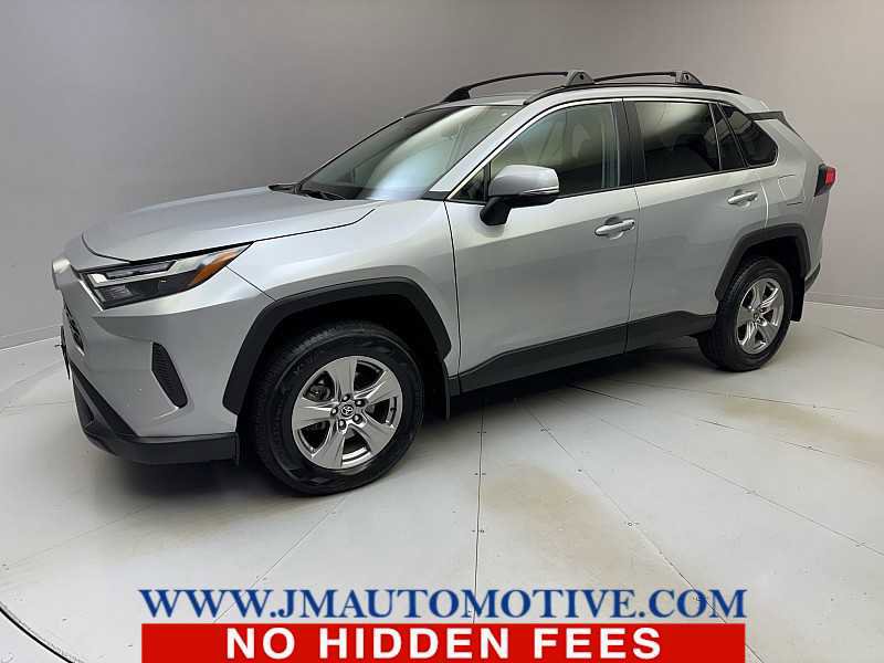 Used 2023 Toyota RAV4 XLE video 1