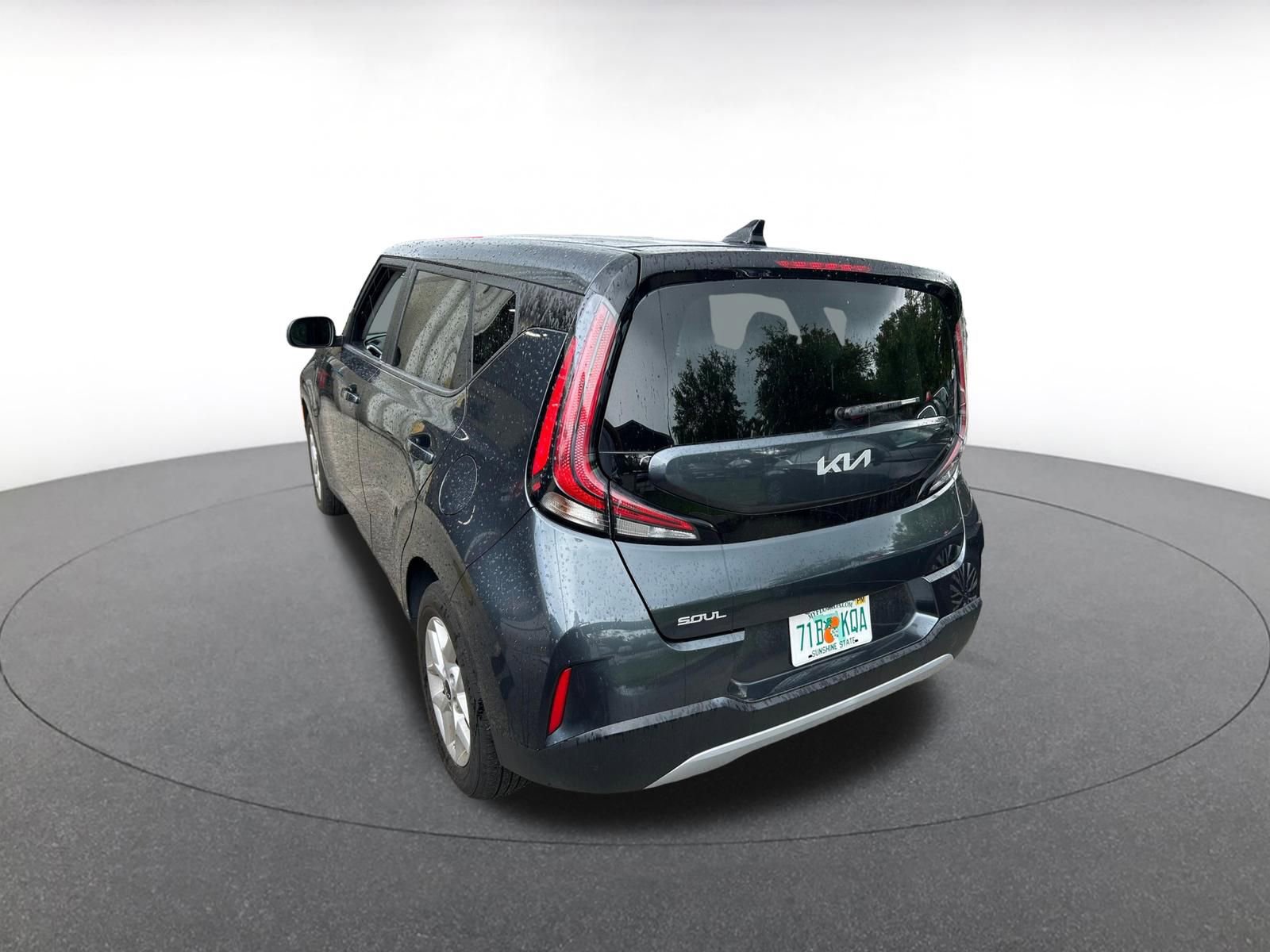 Used 2025 Kia Soul LX w/ LX Technology Package image 12