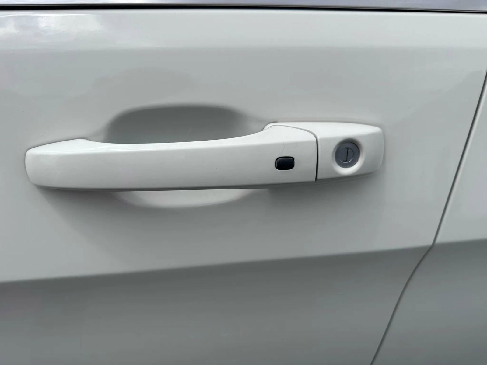 Used 2012 Jeep Grand Cherokee Laredo w/ Laredo E Group image 40