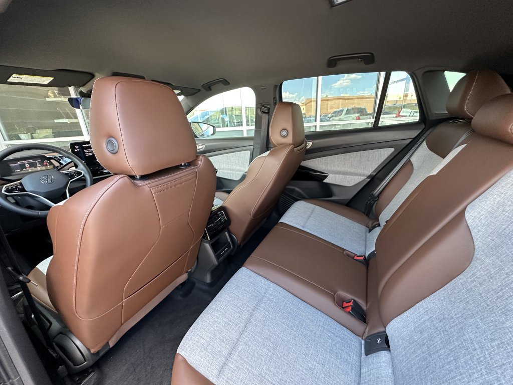Used 2023 Volkswagen ID.4 Pro image 30