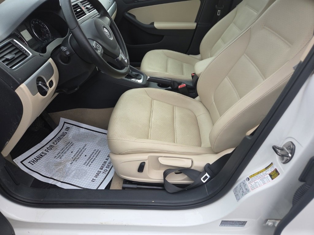 Used 2013 Volkswagen Jetta SE image 14