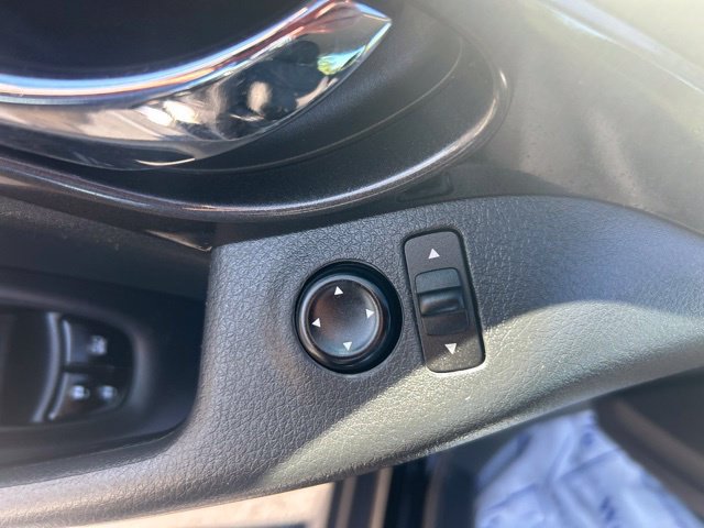 Used 2017 Nissan Rogue S AWD/4WD image 21
