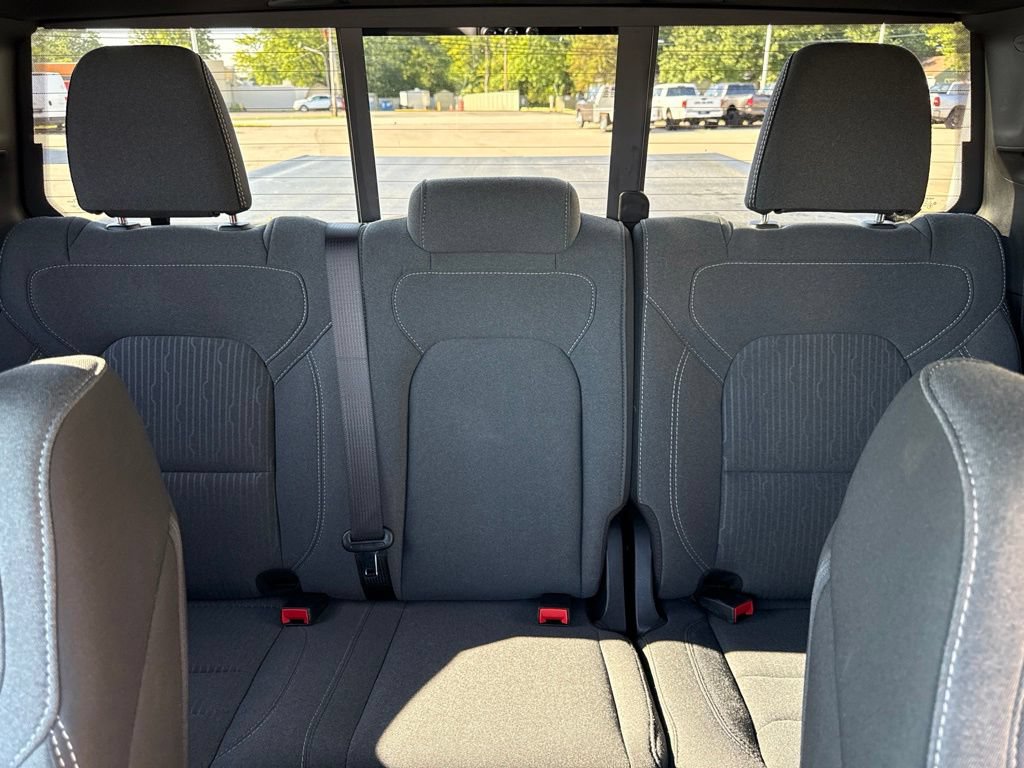 Used 2023 RAM 1500 Big Horn AWD/4WD image 38