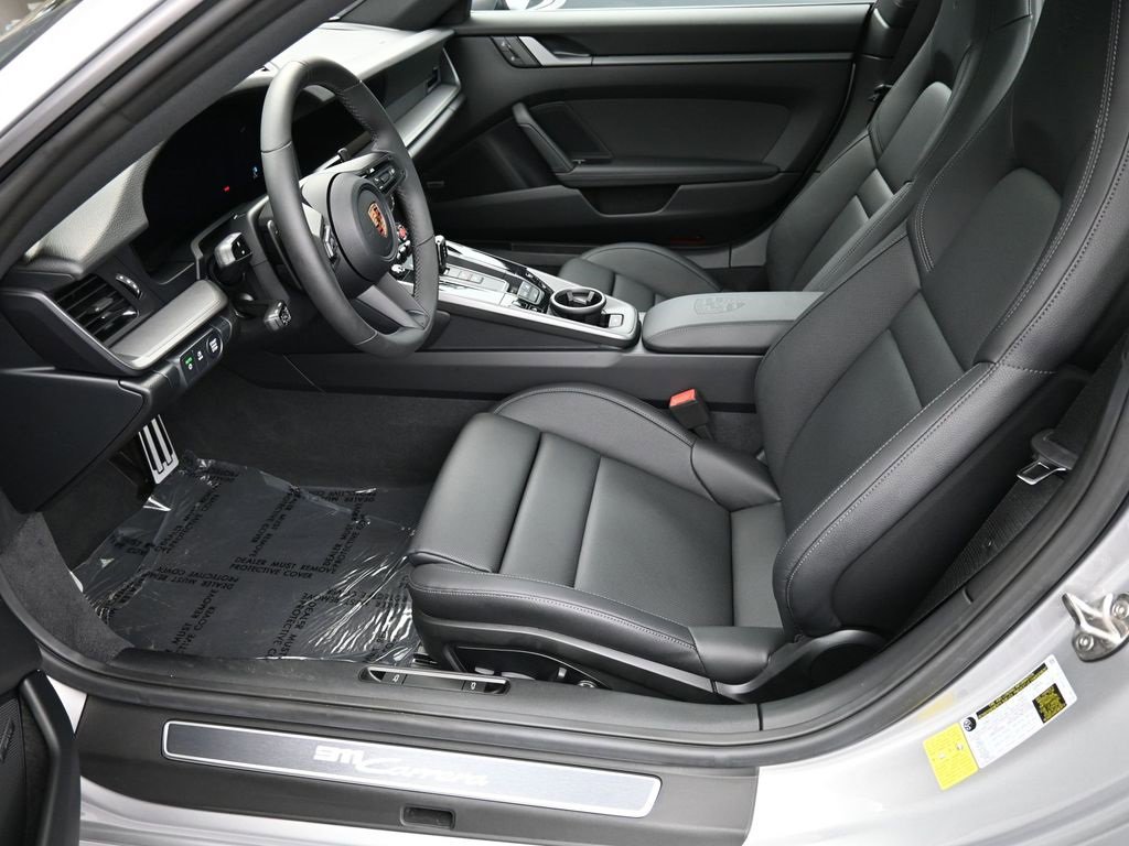 Certified 2025 Porsche 911 Carrera image 21