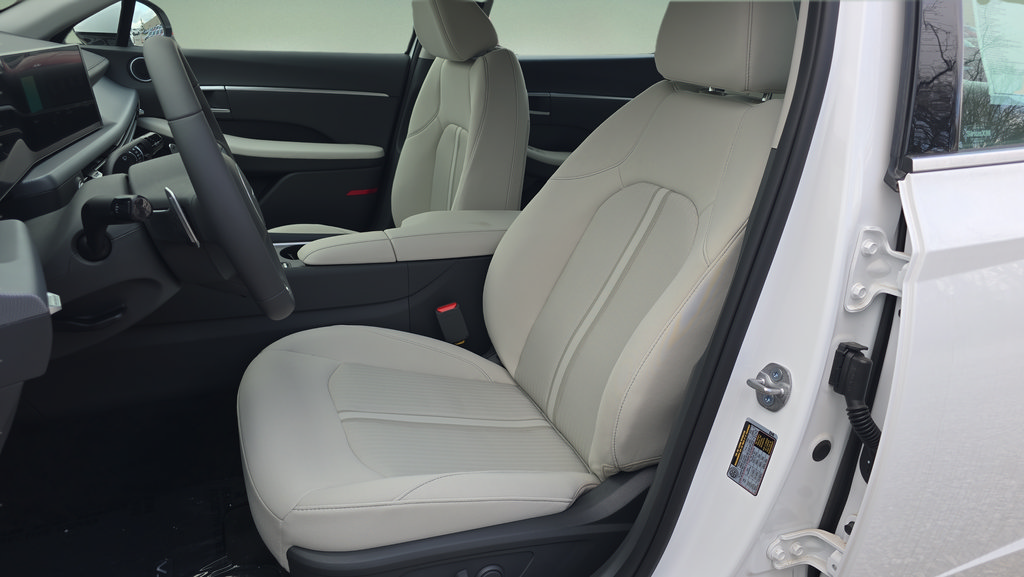 New 2026 Hyundai Sonata SEL AWD/4WD image 23
