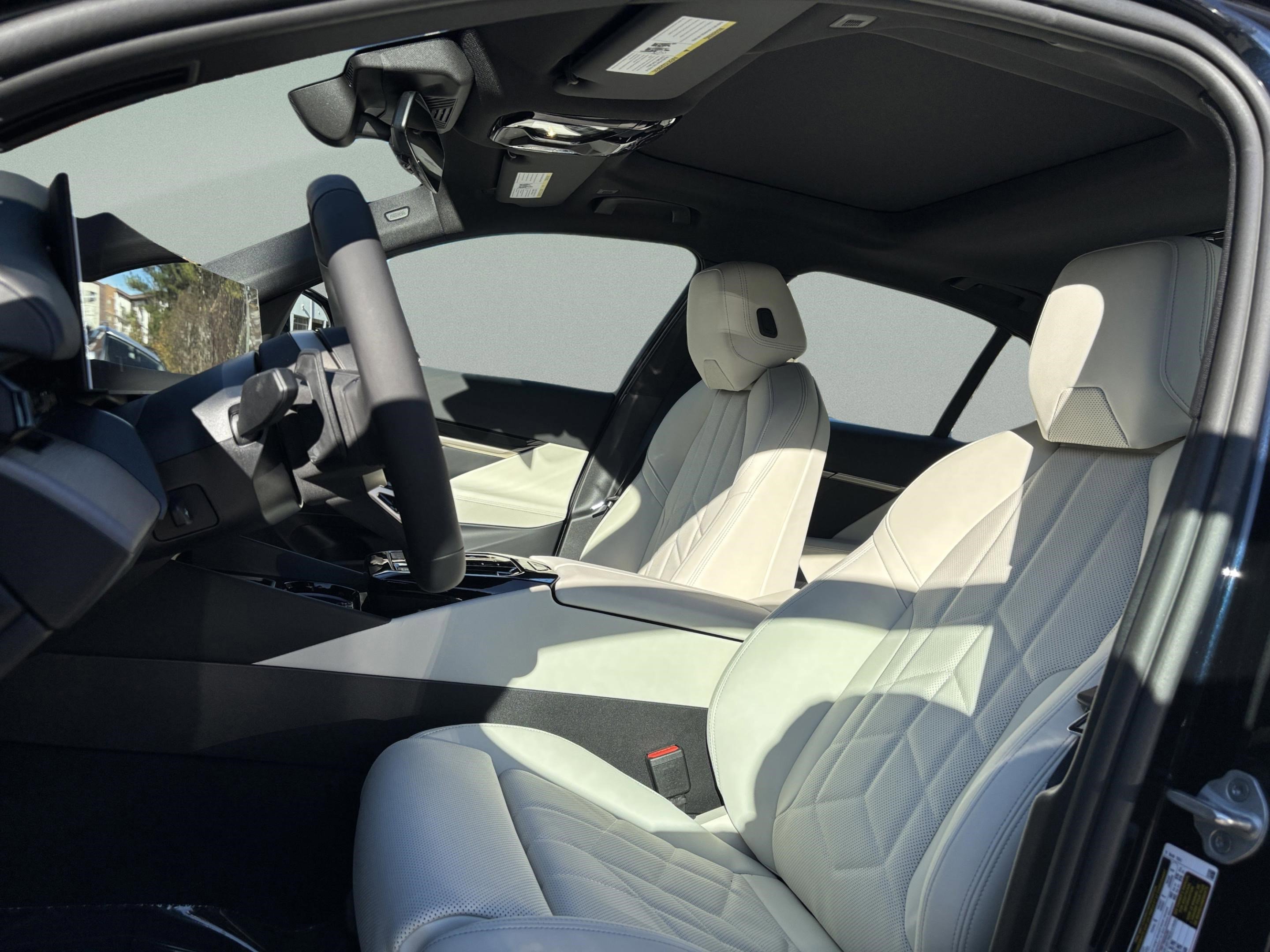 New 2026 BMW 530i w/ M Sport Package image 19