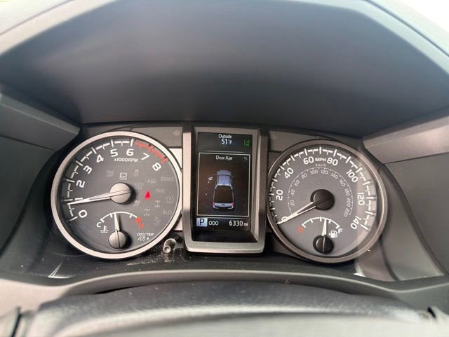 Used 2023 Toyota Tacoma TRD Off-Road AWD/4WD image 11