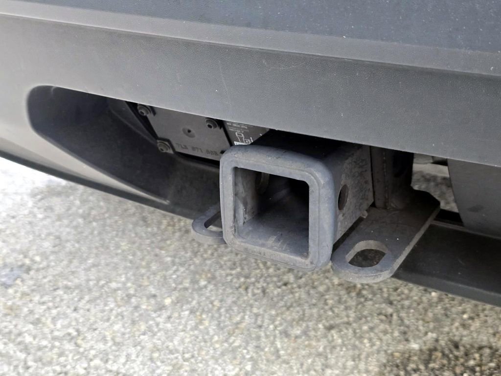 Certified 2021 Volkswagen Atlas Cross Sport SEL Premium image 8