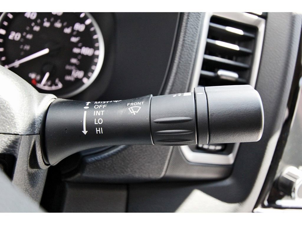 Certified 2024 Nissan Frontier SV w/ Technology Package image 16