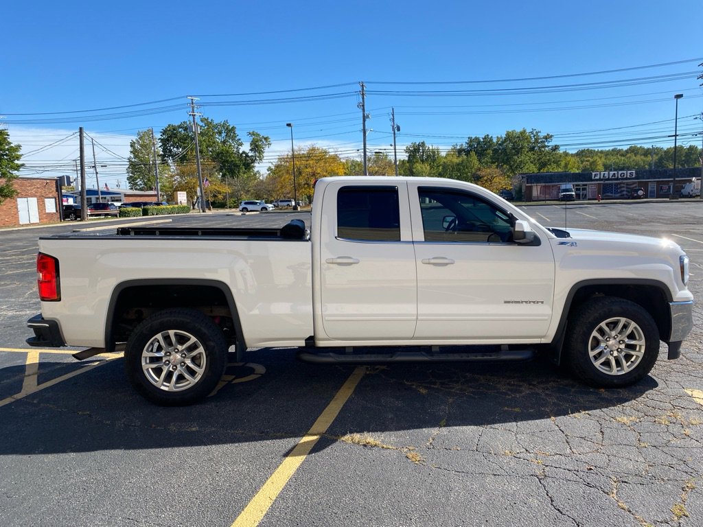 Used 2017 GMC Sierra 1500 SLE w/ SLE Value Package image 6