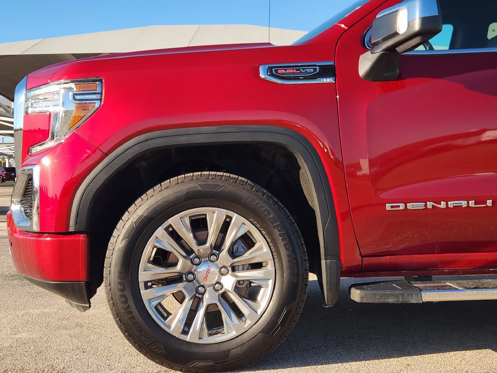 Used 2022 GMC Sierra 1500 Denali w/ Driver Alert Package II AWD/4WD image 9