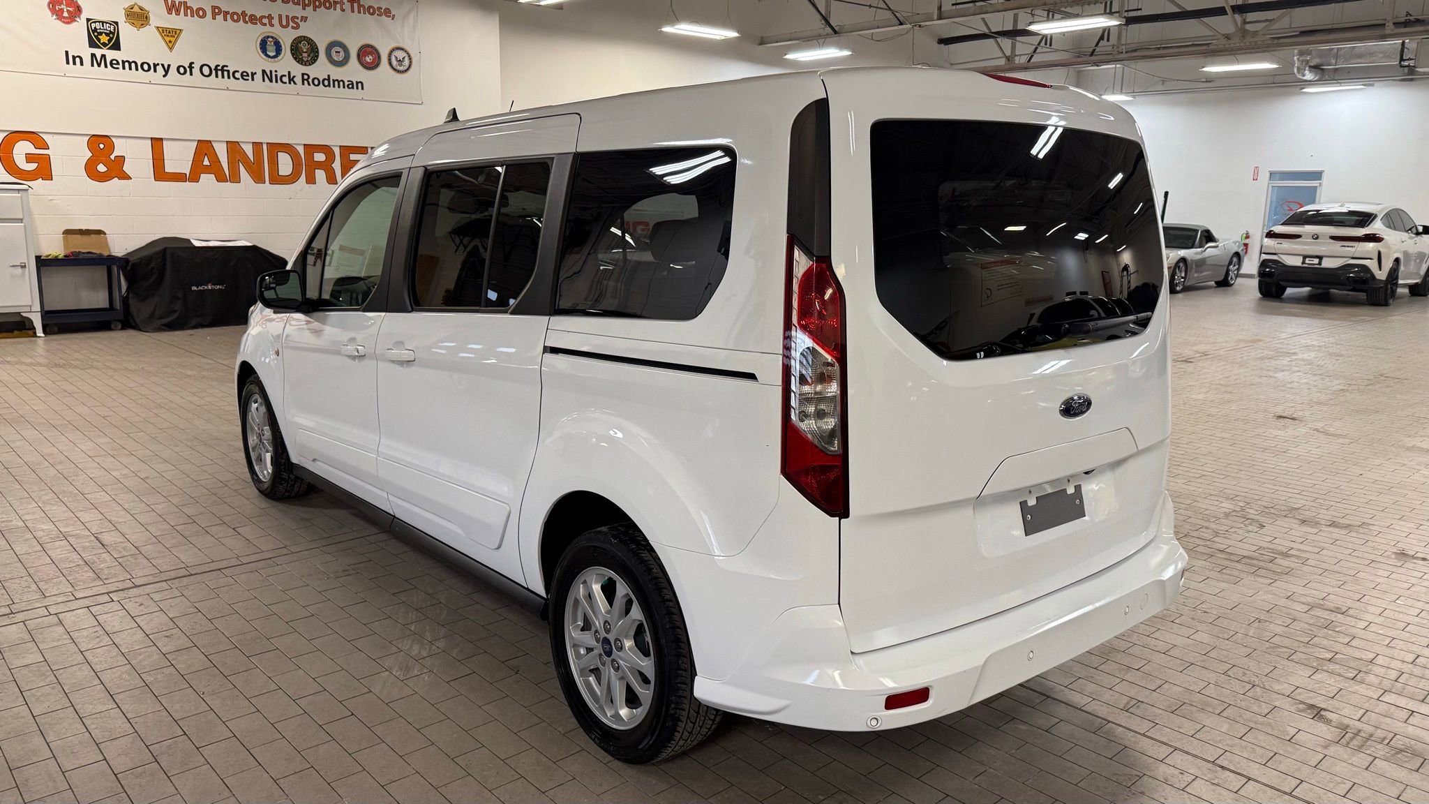 Used 2019 Ford Transit Connect XLT image 8
