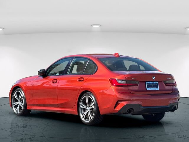 Used 2021 BMW 330i xDrive Sedan w/ M Sport Package AWD/4WD image 4
