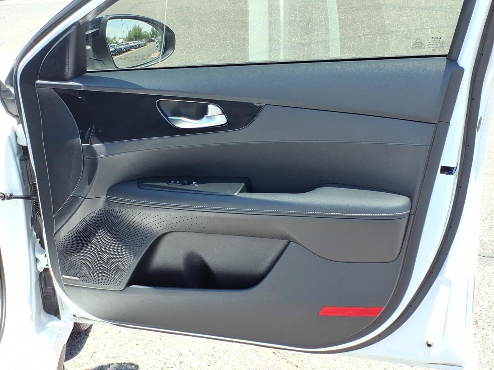 Used 2022 Kia Forte GT-Line w/ GT-Line Premium Package FWD image 13