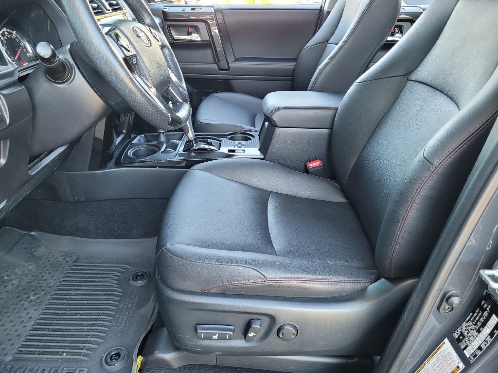 Used 2024 Toyota 4Runner TRD Off-Road Premium w/ Moonroof Package AWD/4WD image 22