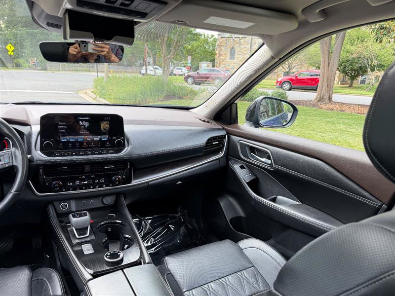 Used 2023 Nissan Rogue Platinum w/ Platinum Premium Package AWD/4WD image 31