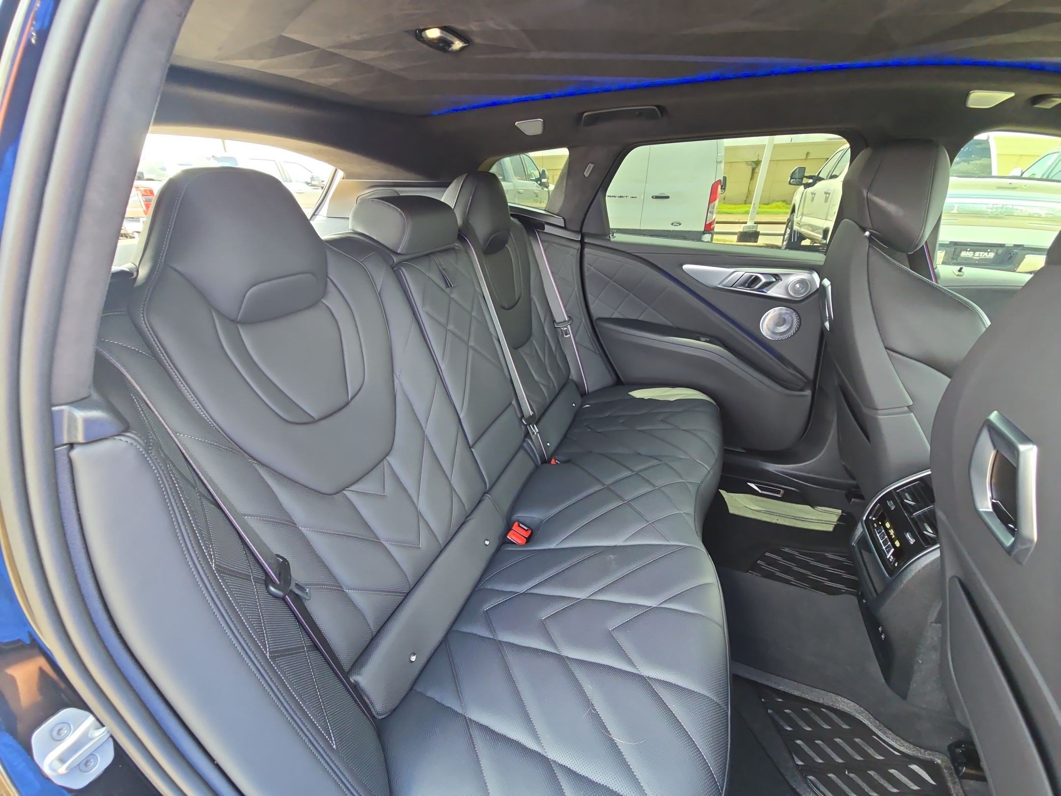 Used 2023 BMW XM AWD/4WD image 31