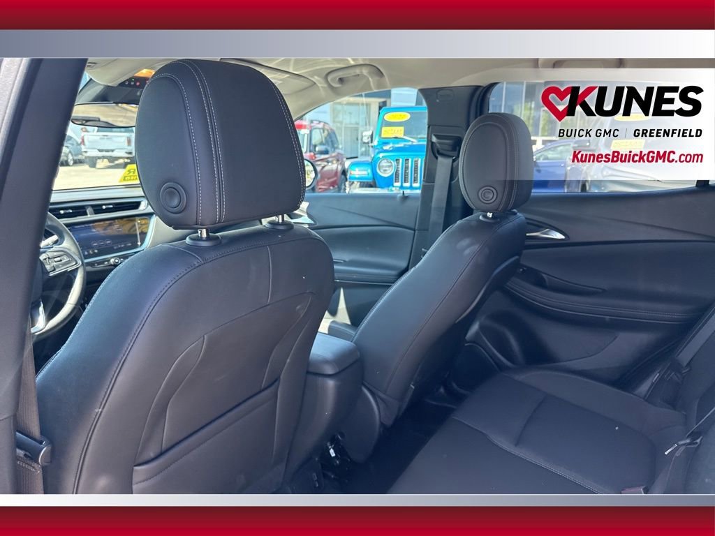 Used 2023 Buick Encore GX Preferred w/ Cold Weather Comfort Package AWD/4WD image 33