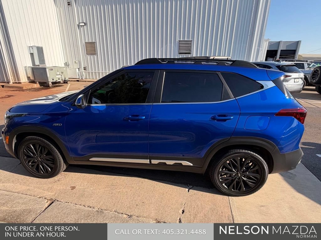 Used 2022 Kia Seltos Nightfall Edition AWD/4WD image 9
