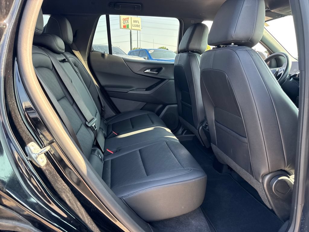 Used 2025 Chevrolet Equinox LT w/ Convenience Package II AWD/4WD image 12