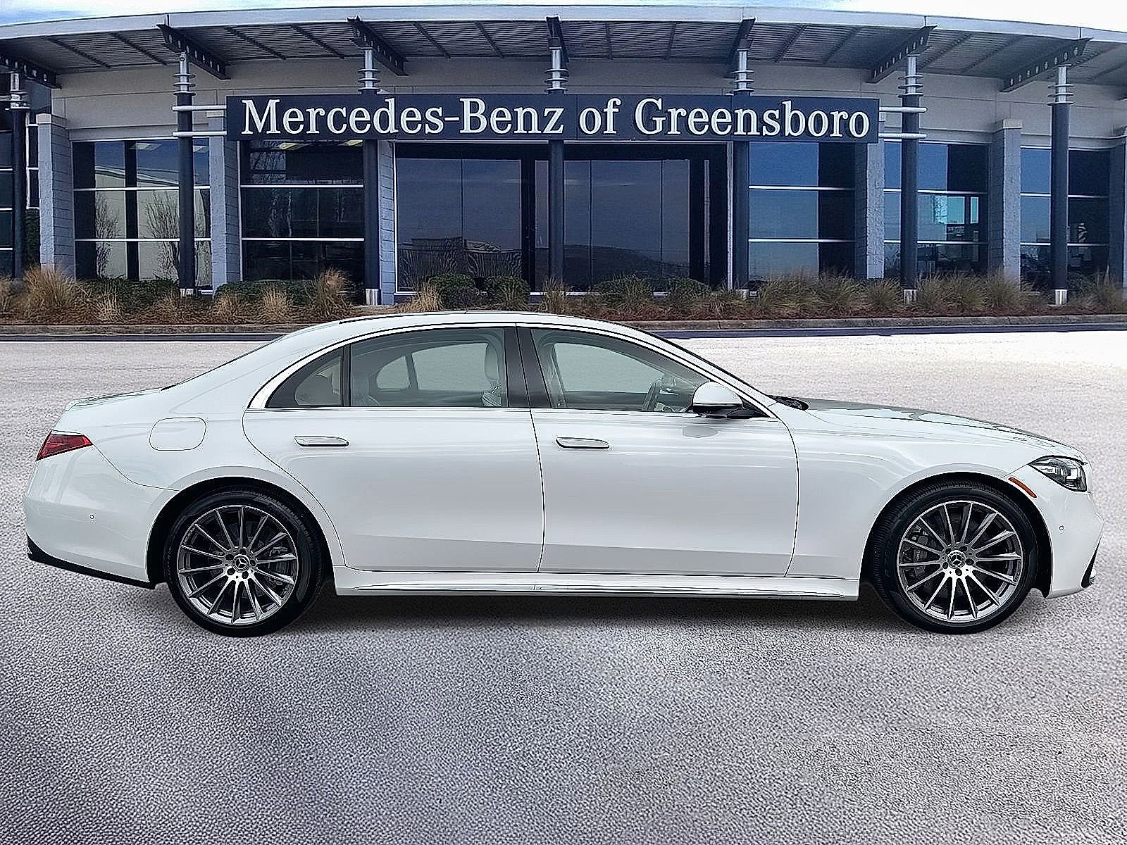 Used 2025 Mercedes-Benz S 580 4MATIC Sedan image 8