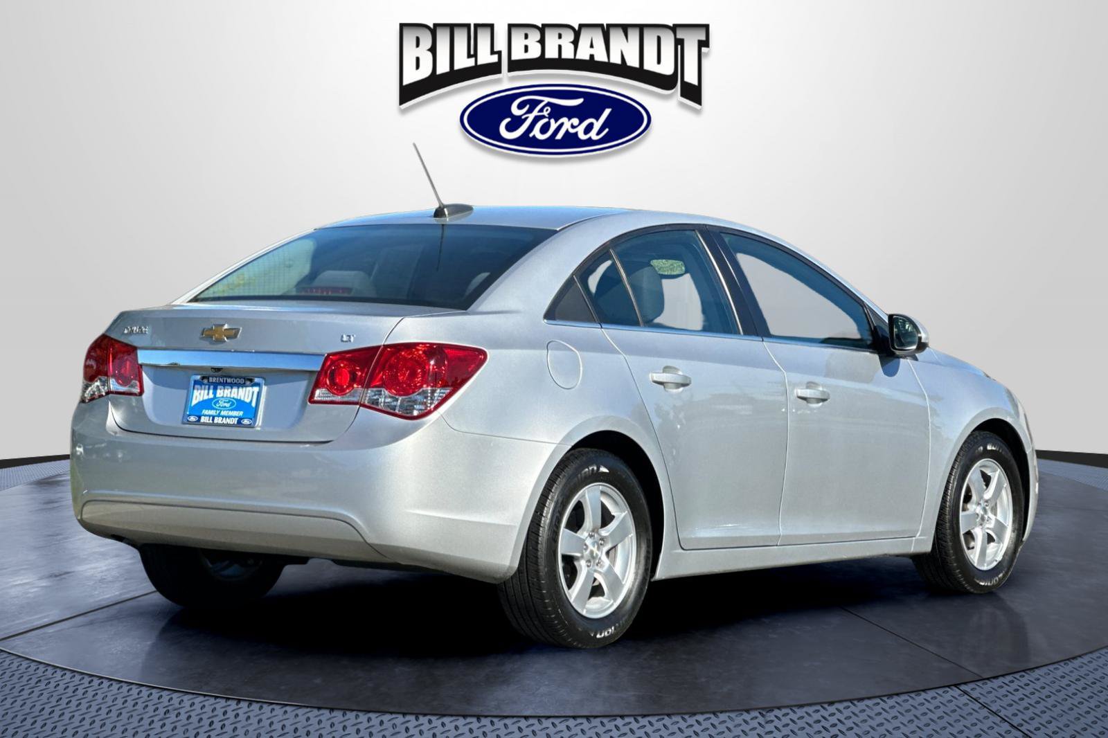 Used 2015 Chevrolet Cruze LT FWD image 3
